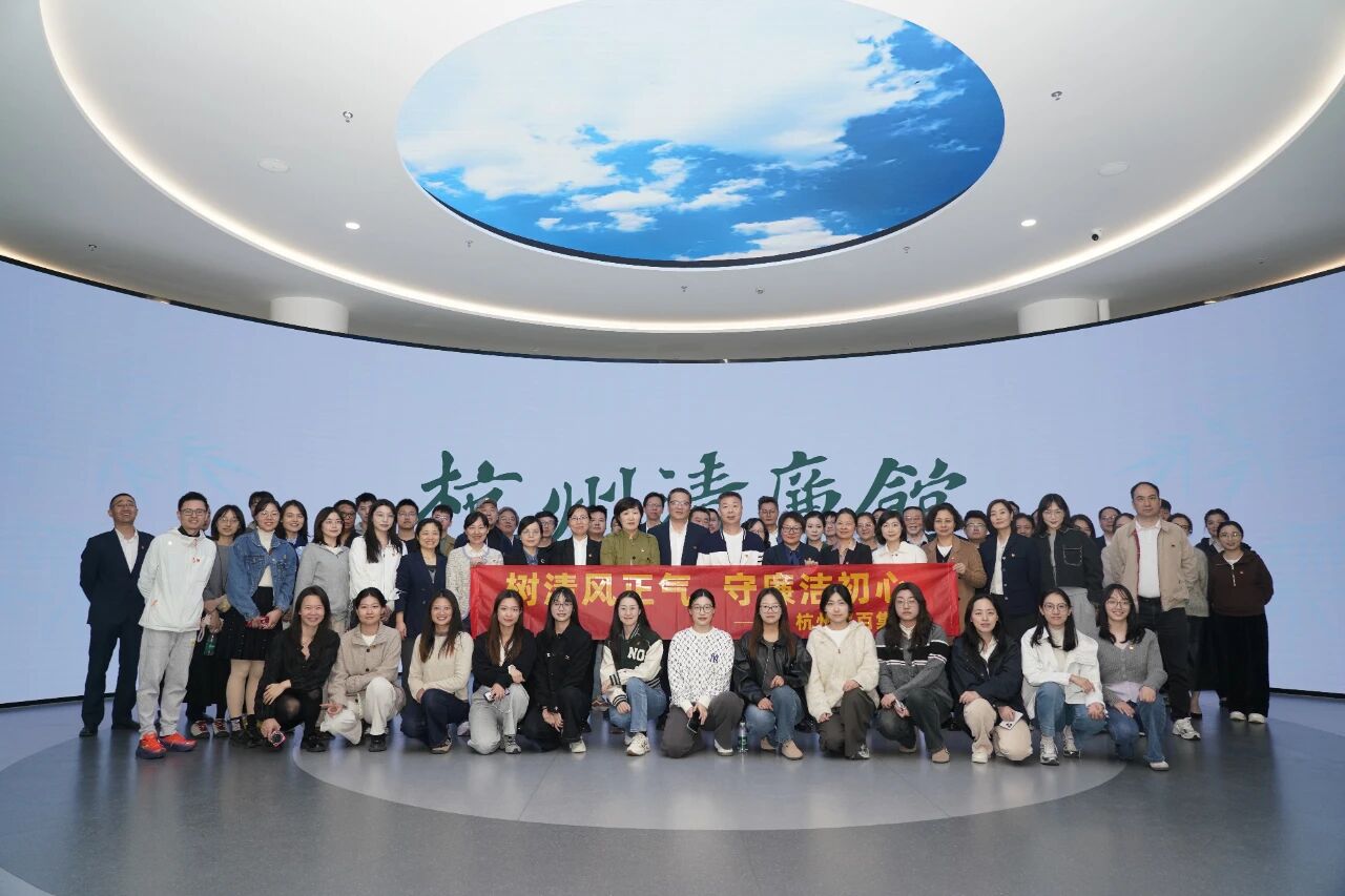 1764654754501039azCl.jpg 1764654754501039azCl.jpg